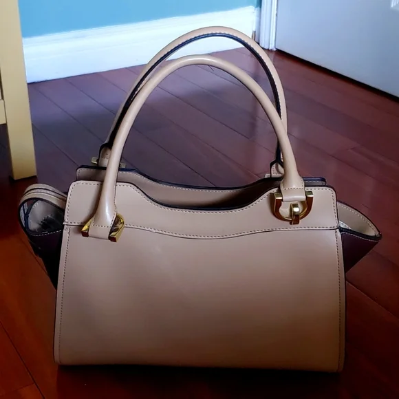 London Fog Purse - Picture 6 of 7